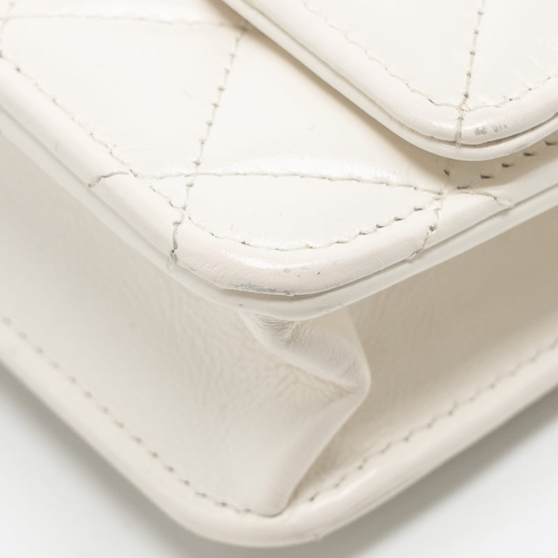 Chanel Top handle wallet with chain calfskin white GHW (microchip)