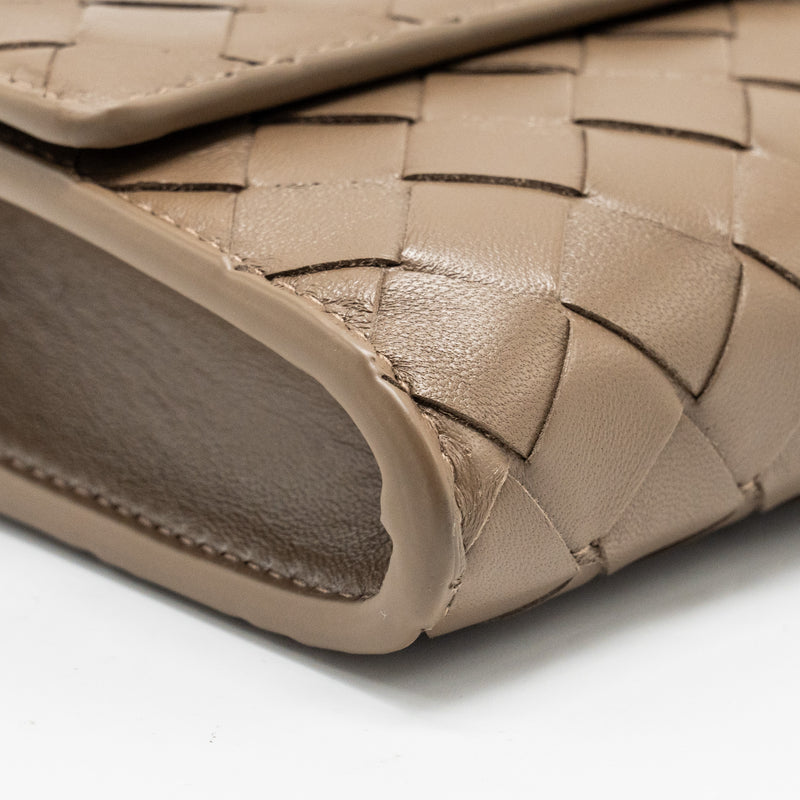 Bottega Veneta Andiamo Clutch Lambskin Pinecone GHW