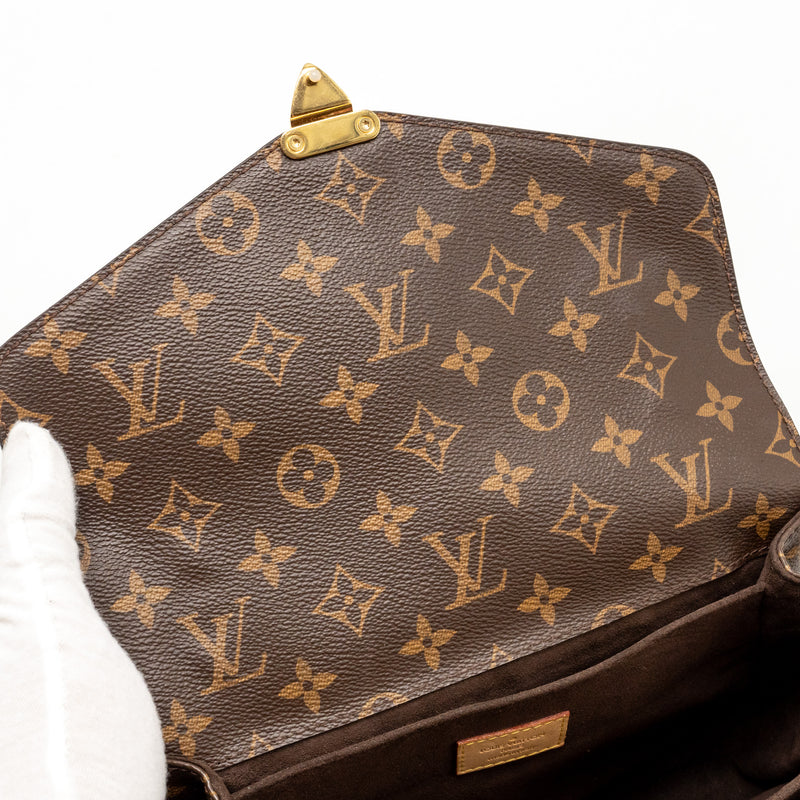 Louis Vuitton Pochette Metis monogram canvas GHW