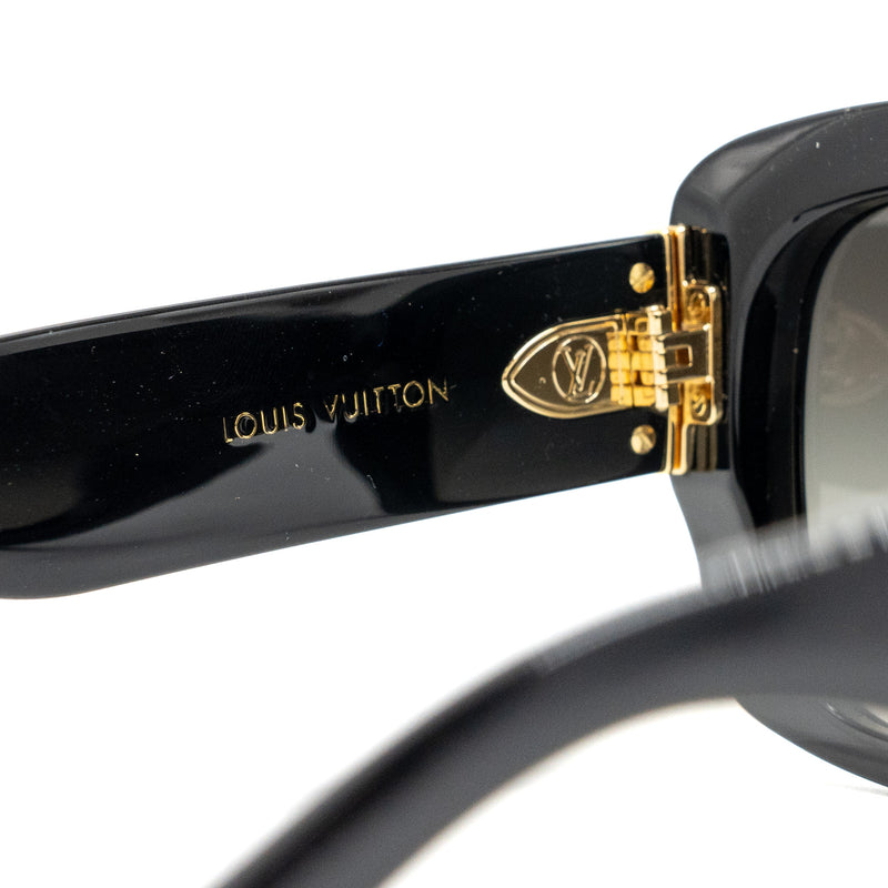 Louis Vuitton Empreinte Square Sunglasses Black Z1611E