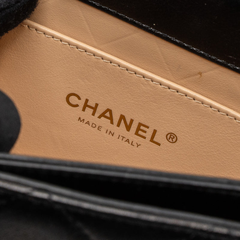 Chanel Messenger Bag Calfskin Black GHW