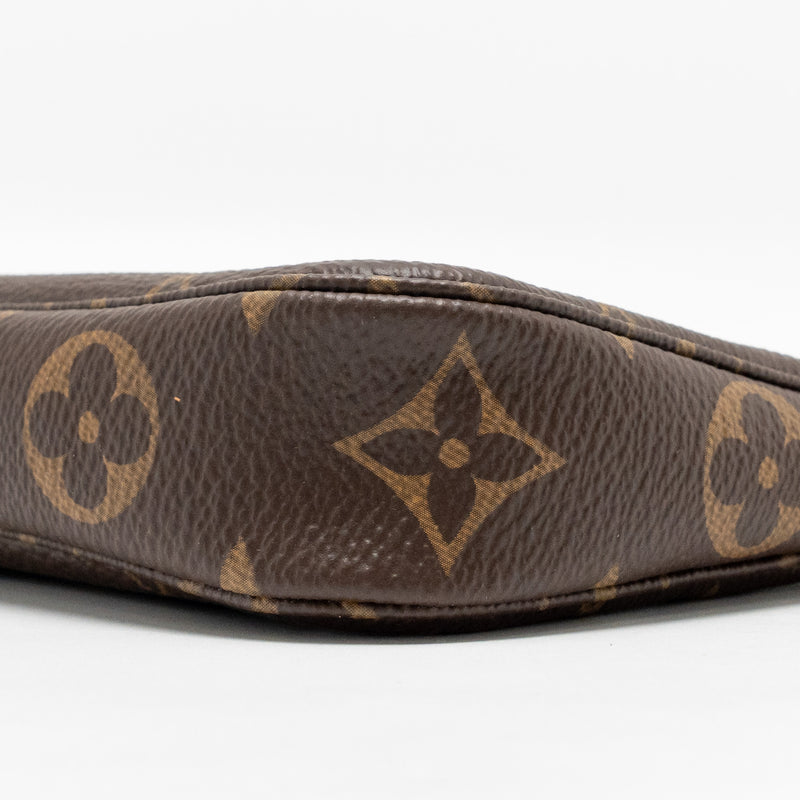 Louis Vuitton Mini Pochette Accessoires Monogram Canvas GHW