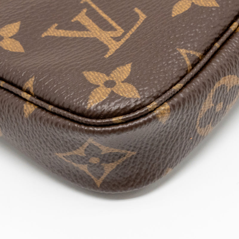 Louis Vuitton Mini Pochette Accessoires Monogram Canvas GHW