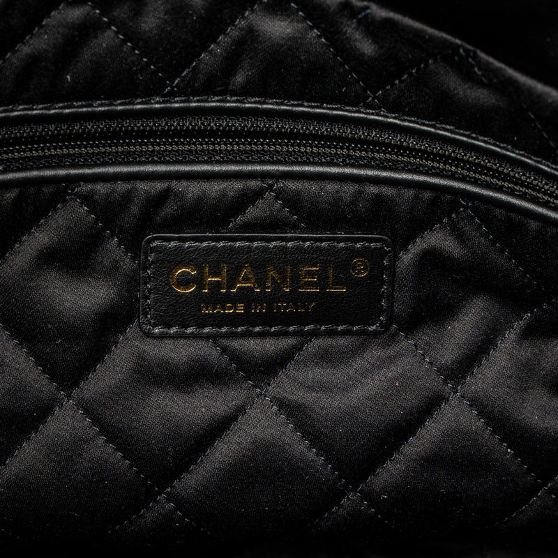 Chanel Small 22 Bag Shiny Calfskin Black GHW (Microchip)