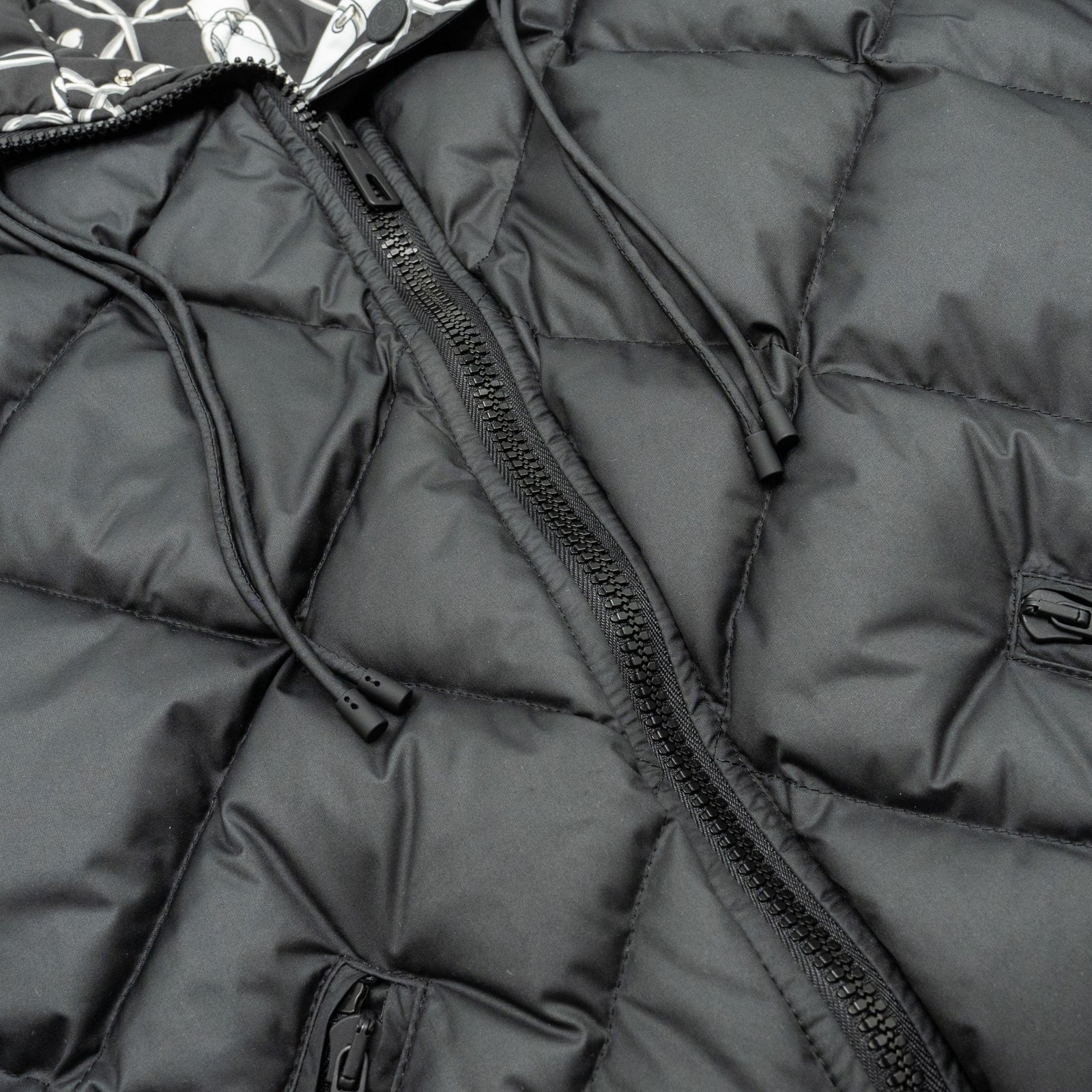 【HERMES】包み込むような暖かさ☆ジャケット Doudoune courte HERMES】包み込むような暖かさ☆ジャケット Doudoune courte