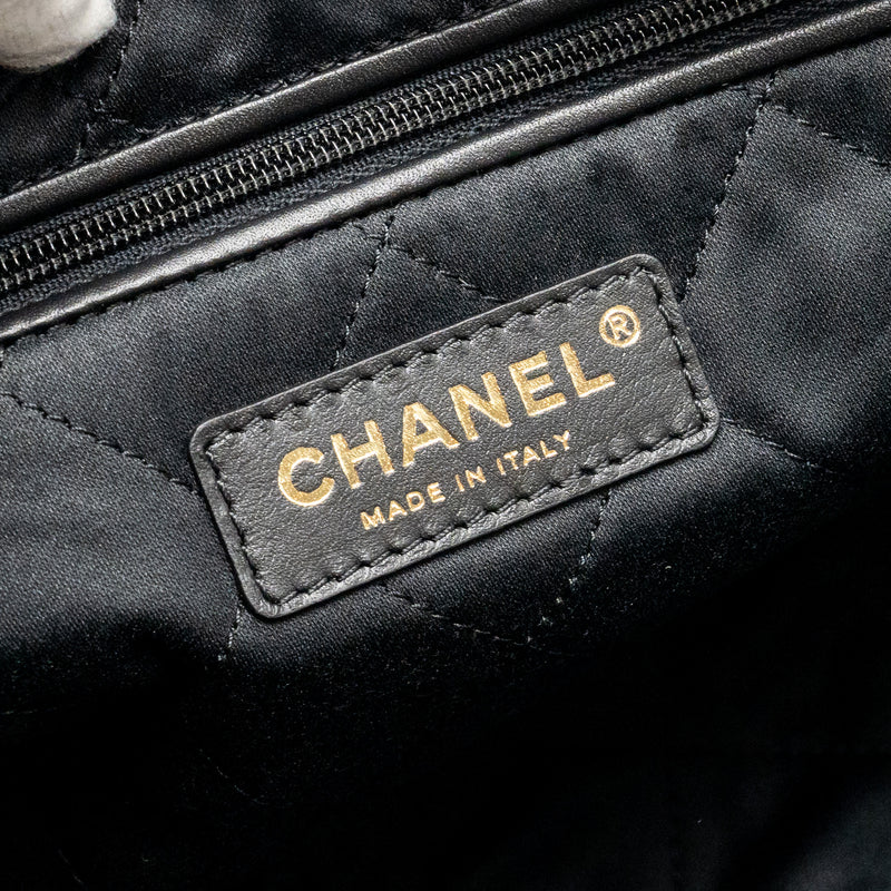 Chanel Small 22 Bag Shiny Calfskin Black GHW(microchip)