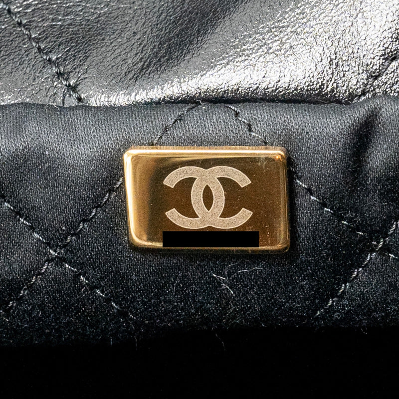 Chanel Small 22 Bag Shiny Calfskin Black GHW(microchip)