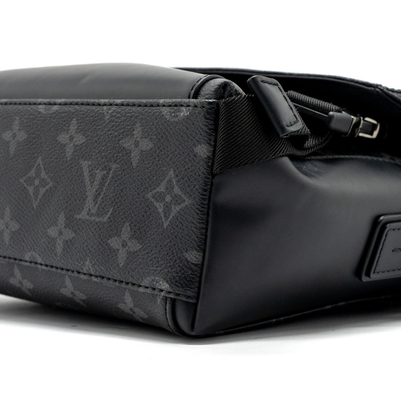 Louis Vuitton Messenger PM Voyoger Monogram Eclipse Canvas black SHW