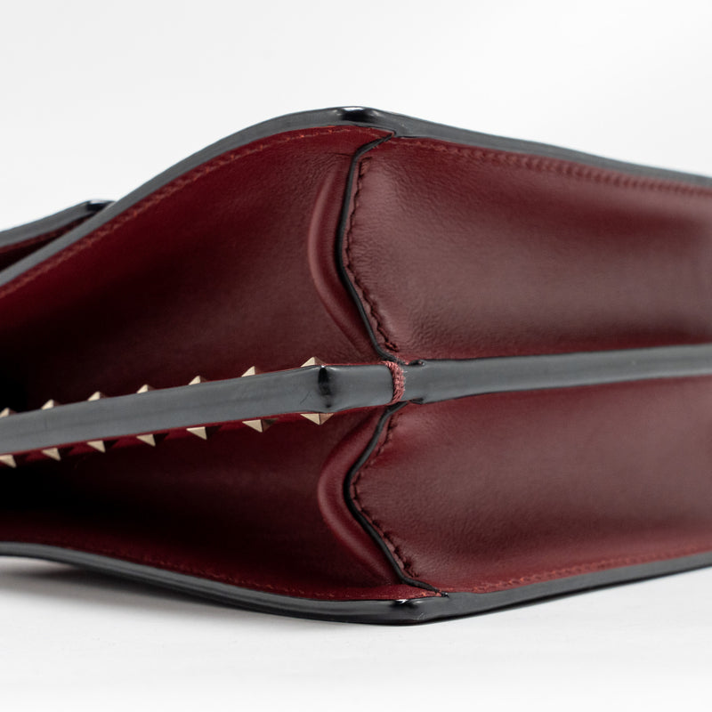 Valentino Garavani Rockstud Flap Bag Calfskin Red GHW