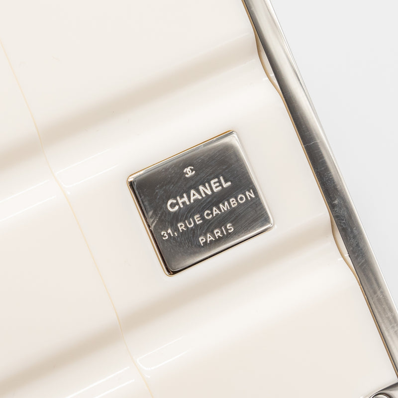 Chanel Paris-Hamburg runway container clutch bag white / black / red SHW