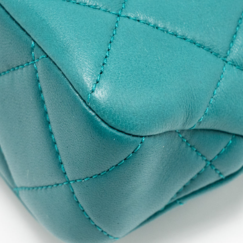 Chanel 23A Small CC Hobo Bag with Detailed Chain Lambskin Dark Green GHW (Microchip)