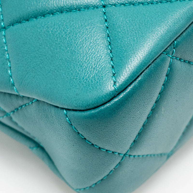 Chanel 23A Small CC Hobo Bag with Detailed Chain Lambskin Dark Green GHW (Microchip)