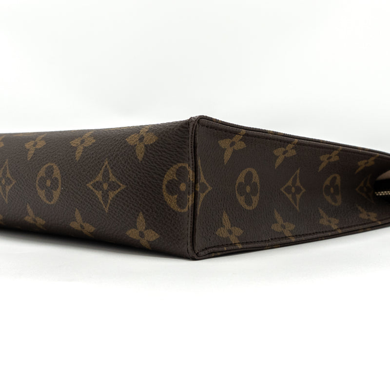 LOUIS VUITTON TOILETRY   POCHETTE 26 MONOGRAM CANVAS GHW