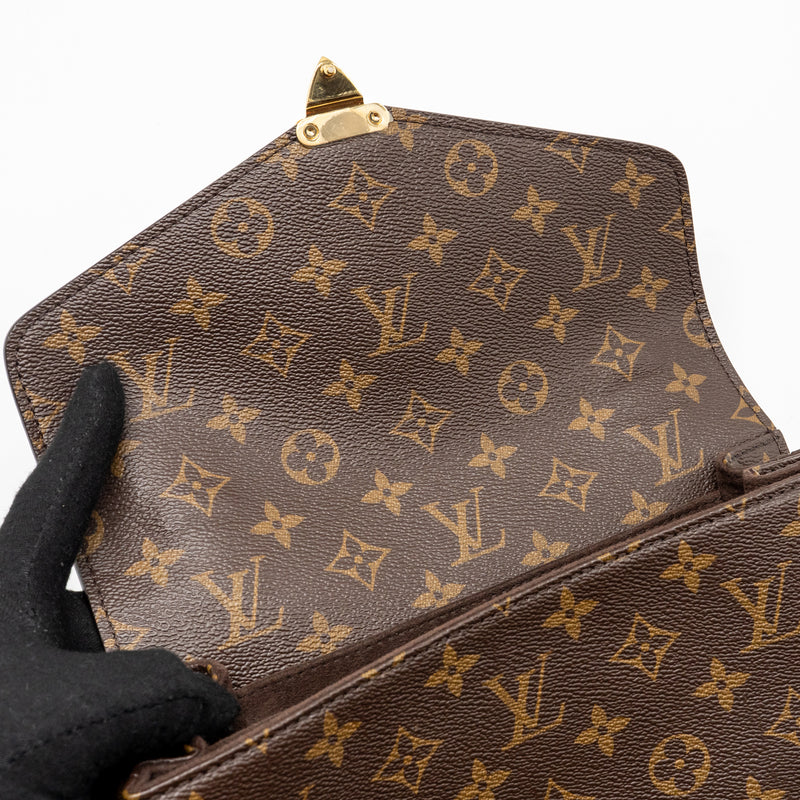 Louis Vuitton Pochette Metis Monogram Canvas GHW