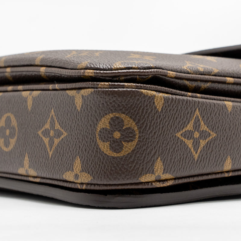 Louis Vuitton Pochette Métis Monogram Canvas GHW