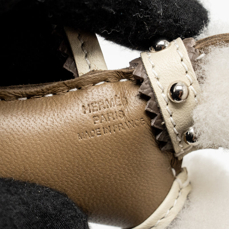 Hermes budy shearing bag charm wool/leather Etoupe/craie stamp K