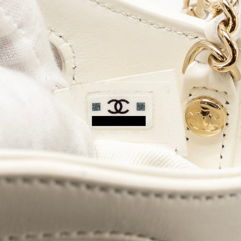Chanel Mini 31 Clutch With Chain Shiny Lambskin White LGHW (microchip)