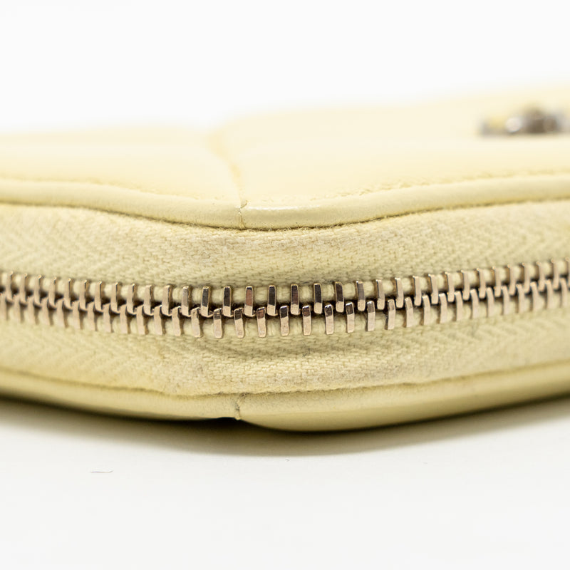 Chanel 19 long wallet lambskin yellow SHW (microchip)