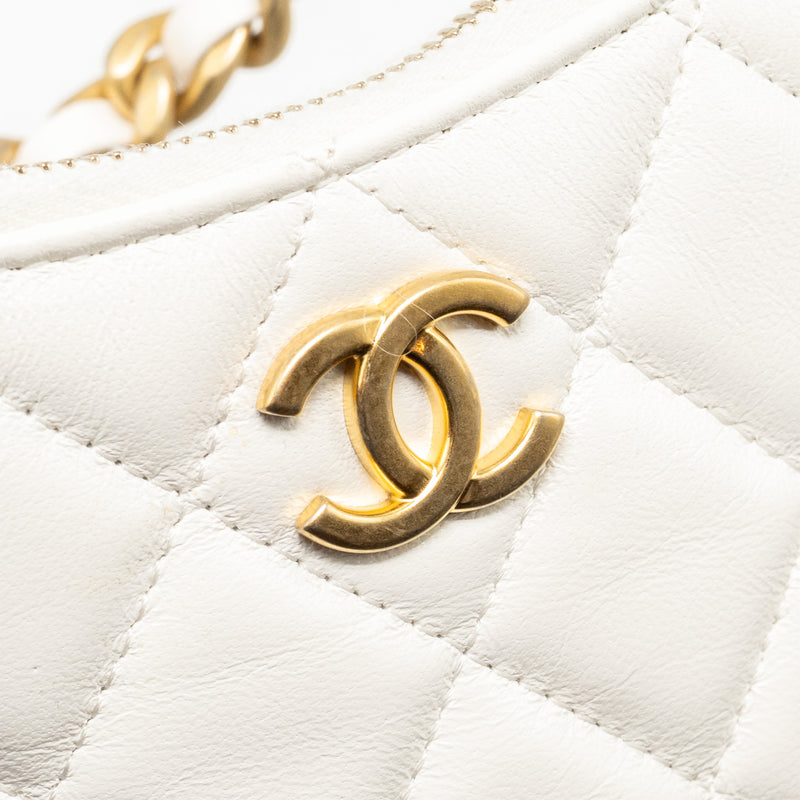 Chanel Quilted CC Purse with Chain Shiny Crumpled Lambskin White GHW (Microchip)