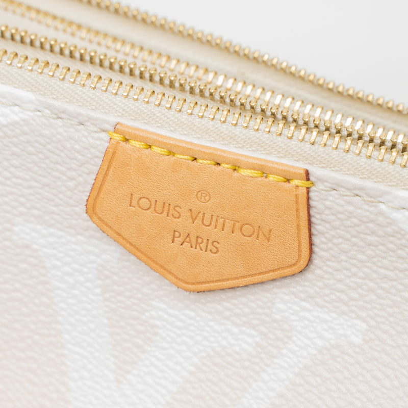 Louis Vuitton Multi Pochette Accessories By The Pool Giant Monogram Gi