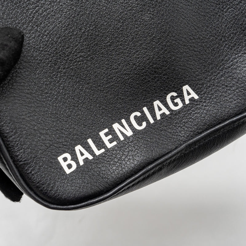 Balenciaga triangle zip clutch calfskin black SHW