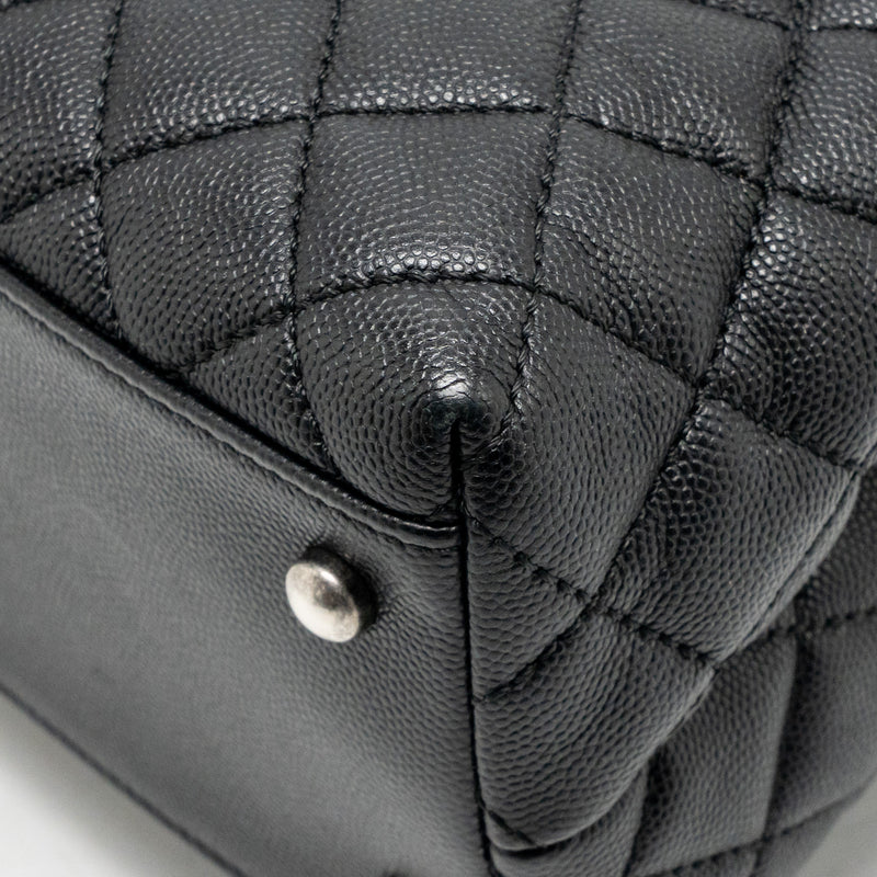 Chanel Large Coco Handle Flap Bag Lizard Embossed Handle Caviar Black