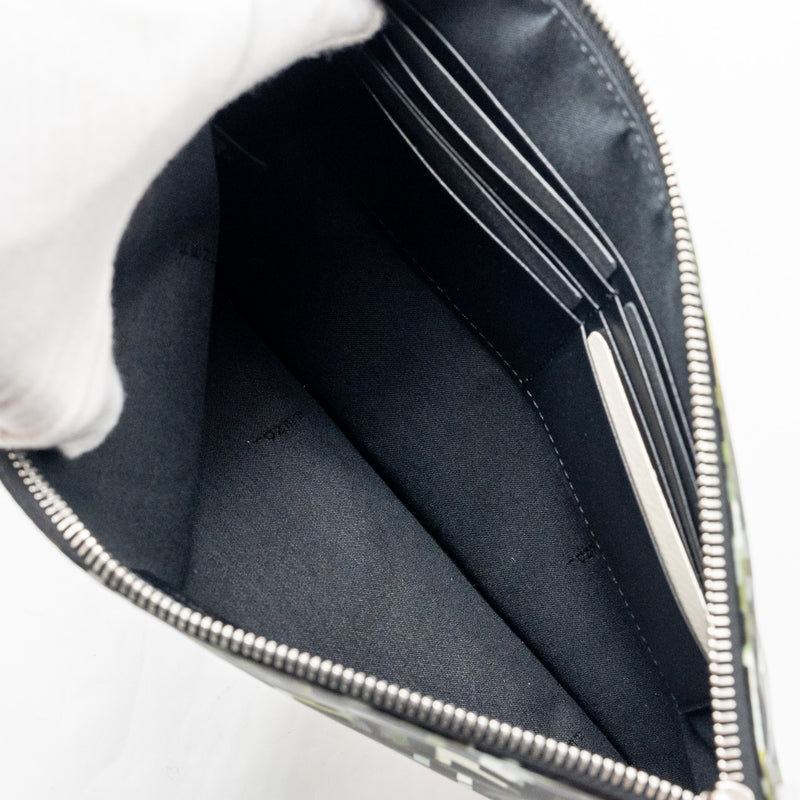 Fendi FF Camouflage Clutch Nylon/Leather Multicolour SHW