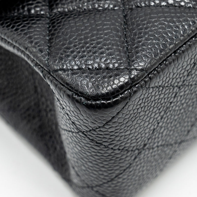 Chanel Medium Classic Double Flap Bag Caviar black GHW