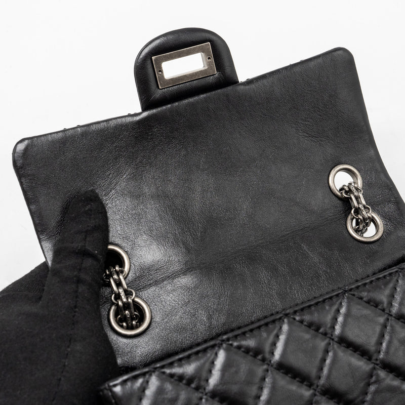 Chanel mini 2.55 Reissue Flap Bag aged calfskin black ruthenium hardware