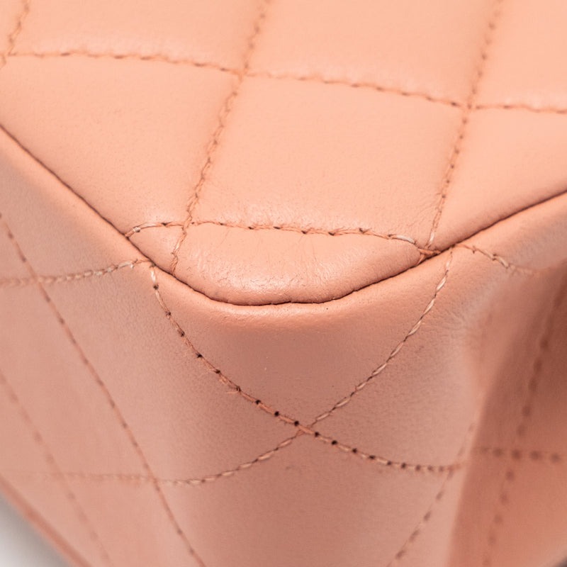 Chanel Medium Classic Double flap bag lambskin pink SHW (microchip)