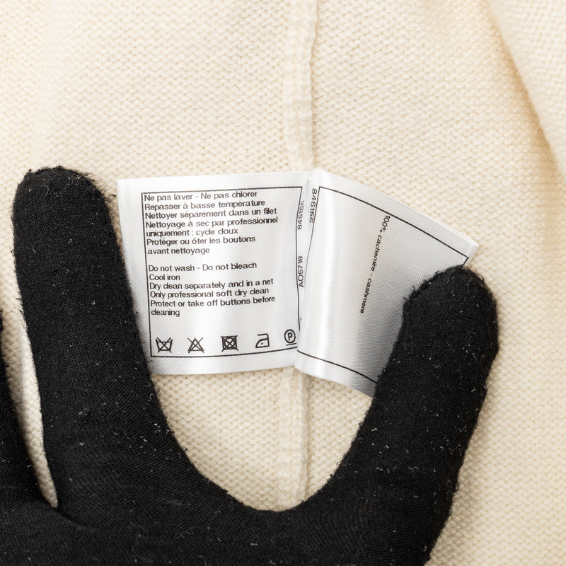 Chanel size 36 21C cardigan cashmere ecru/ red/ navy