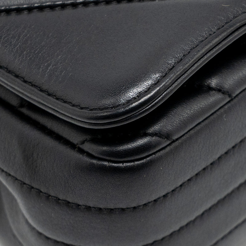 Chanel Chevron Flap bag lambskin black LGHW
