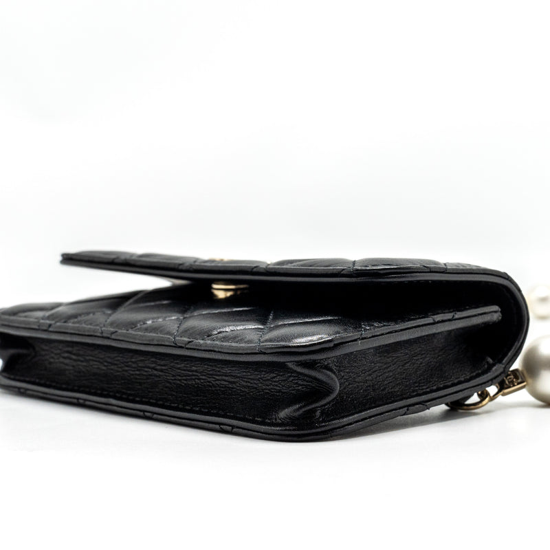 Chanel CC Logo Clutch with Giant Pearl Chain Lambskin Black LGHW