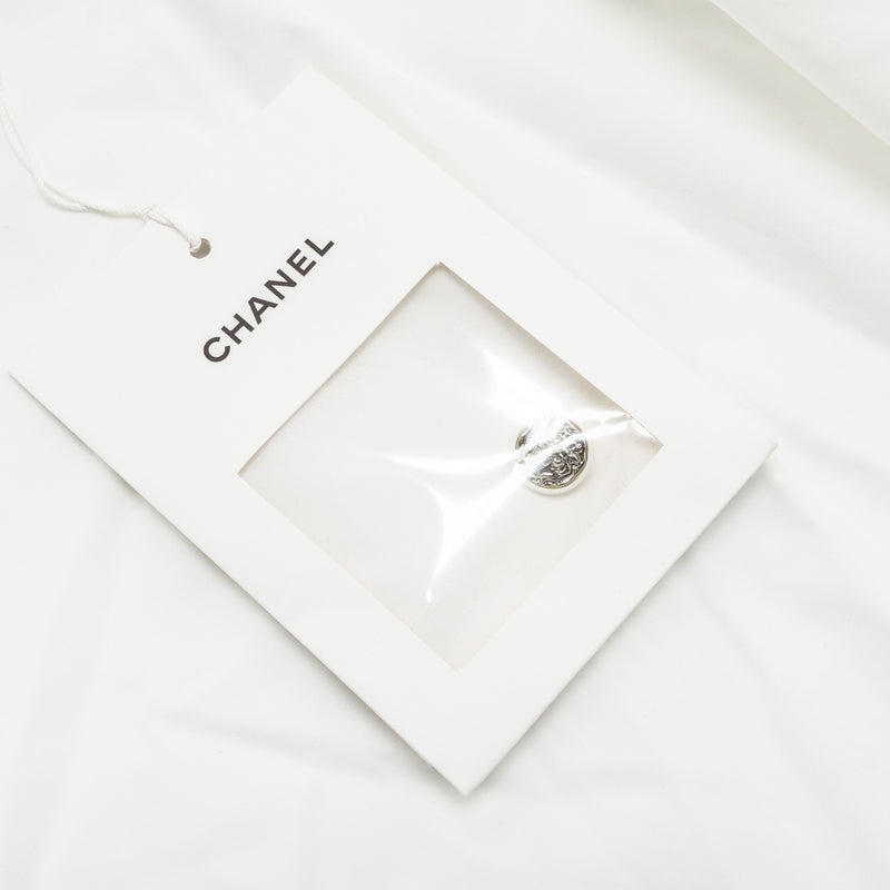 Chanel 22B Size 38 Blouse Shirt Cotton/ Silk White / Black
