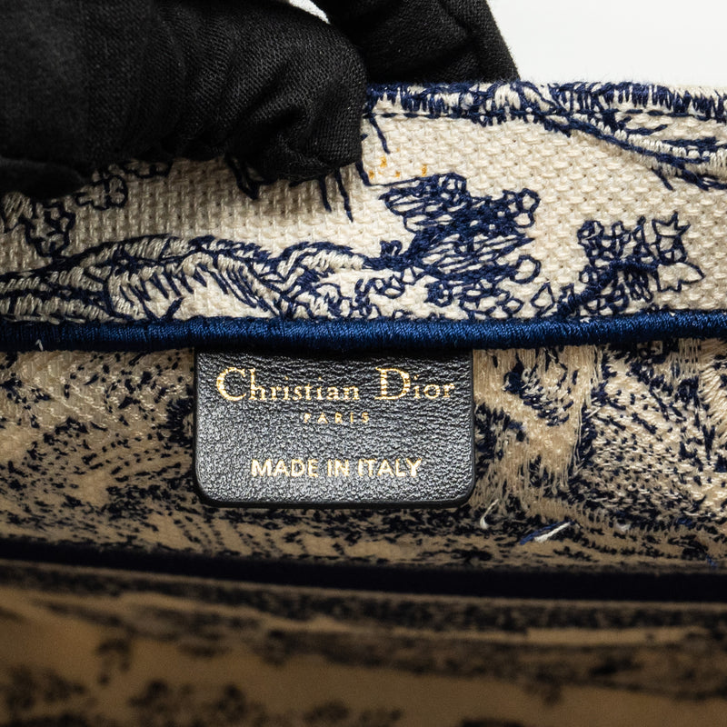 Dior Medium Book tote Toile de Jouy Embroidery