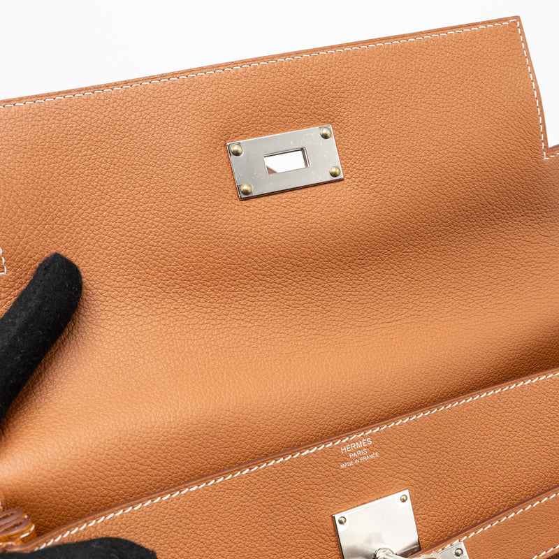 Hermes Kelly Messenger PM Bag Evercolor Gold SHW Stamp W
