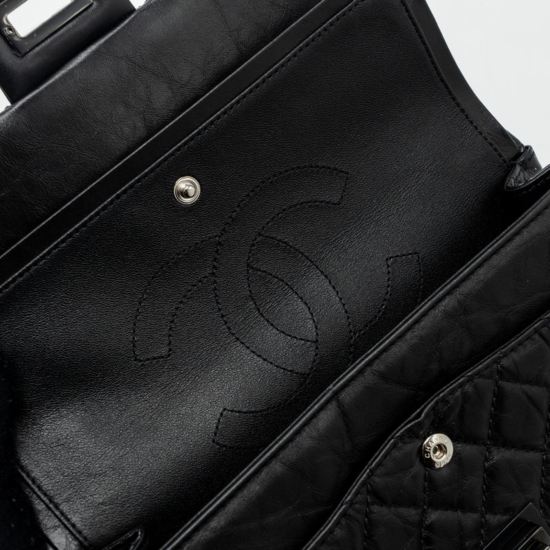 Chanel Small 2.55 225 Reissue Flap Bag Aged Calfskin black with black hardware (microchip)