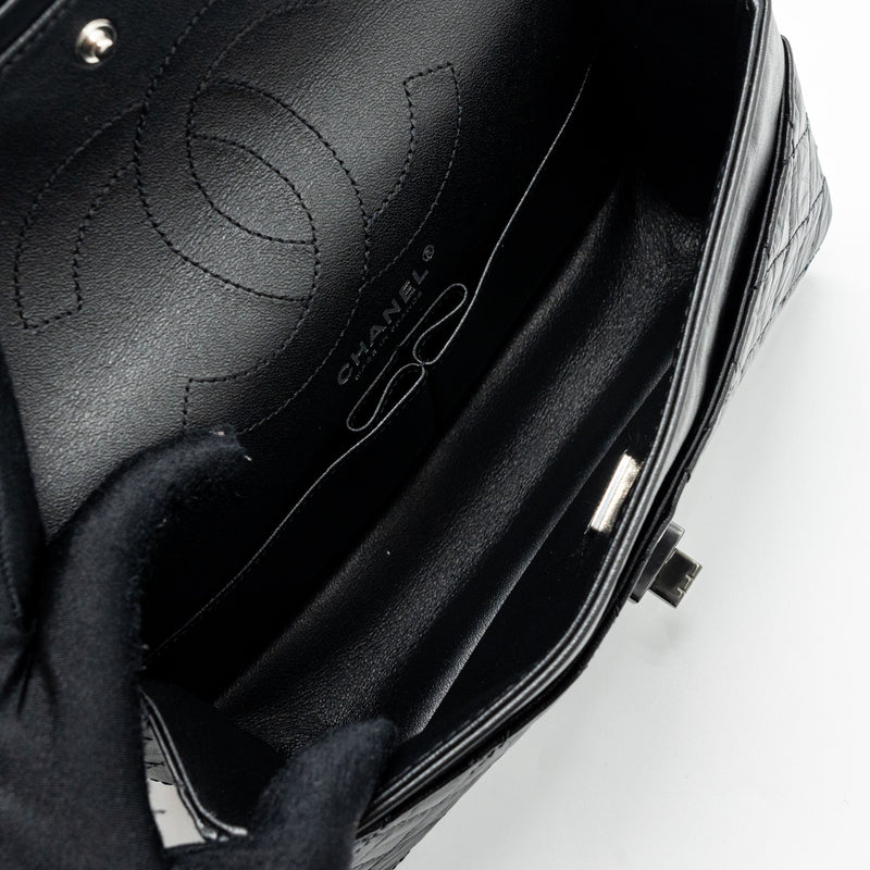 Chanel Small 2.55 225 Reissue Flap Bag Aged Calfskin black with black hardware (microchip)