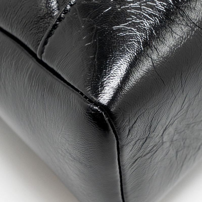 Chanel medium 31 bag shiny lambskin Black LGHW (microchip)