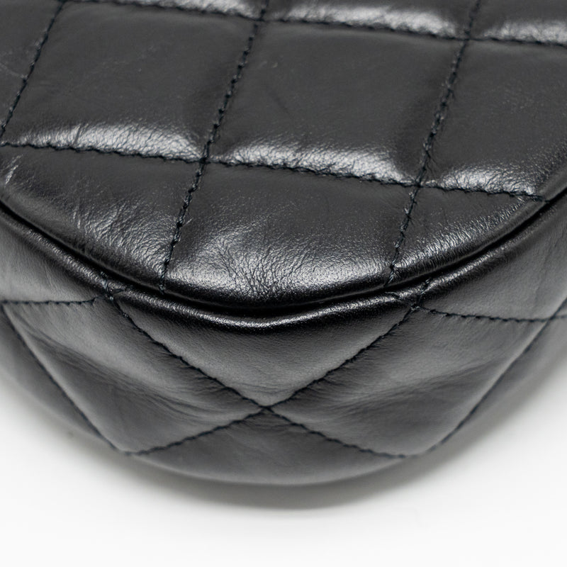 Chanel 23K small 19 hobo shoulder bag calfskin black GHW (Microchip)