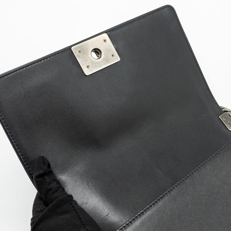 Chanel Medium Boy Bag Calfskin Black Ruthenium Hardware