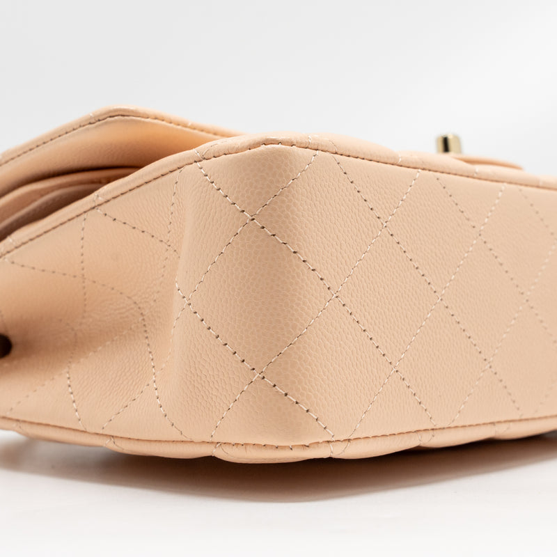 Chanel Medium Classic Double Flap Bag Caviar NN269 Beige LGHW (microchip)