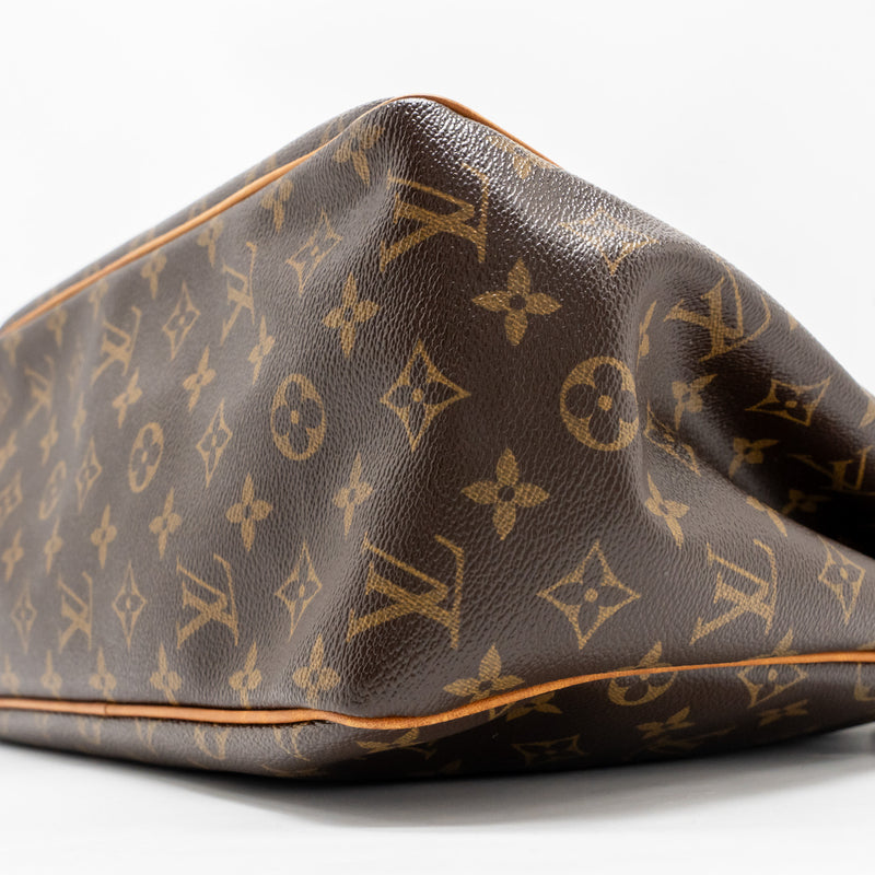 Louis Vuitton Batignolles Vertical Monogram Canvas GHW