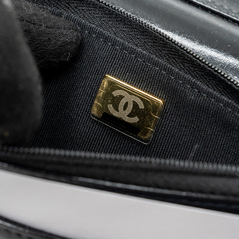 Chanel 24C 31 wallet on chain shiny calfskin black LGHW (Microchip)