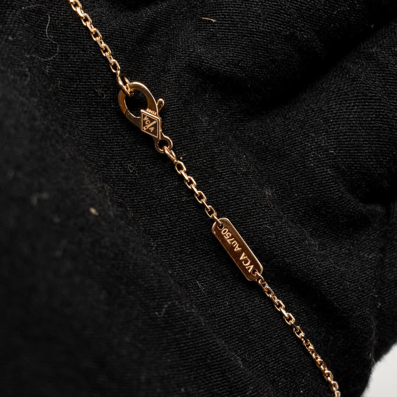 Van Cleef & arpels 2025 holiday pendant pink mother of pearl rose gold with diamond