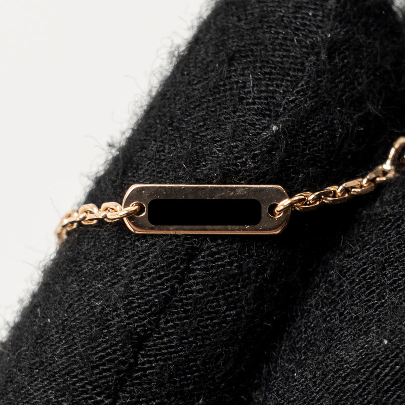 Van Cleef & arpels 2025 holiday pendant pink mother of pearl rose gold with diamond