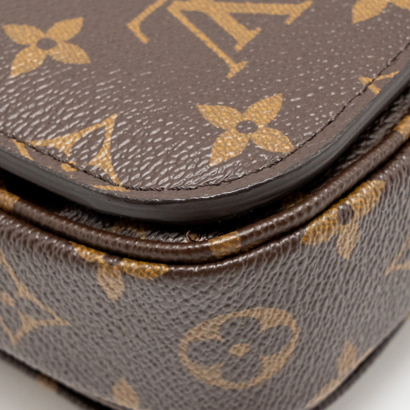 Louis Vuitton Pochette Metis monogram Canvas GHW