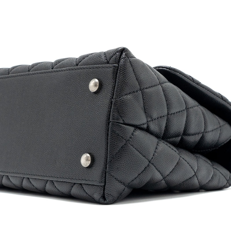 Chanel Medium Coco Handle Caviar / Lizard Handle Black Ruthenium Hardware