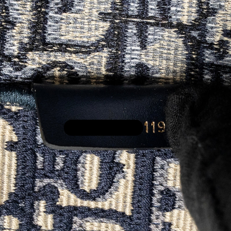 Dior Medium Book Tote Oblique Embroidery Ecru/Blue
