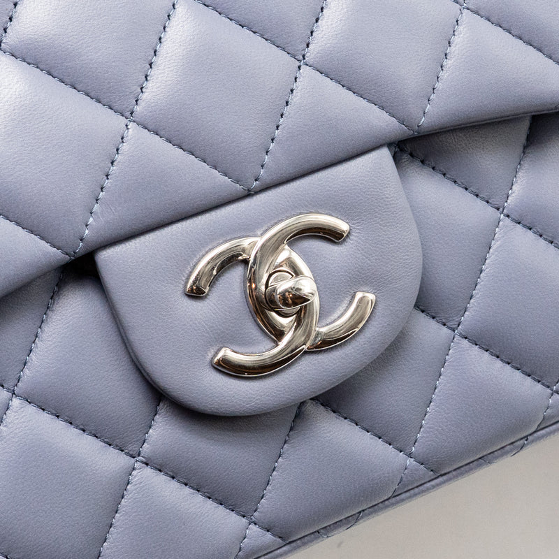 Chanel Maxi Classic Double Flap Bag Lambskin Light Purple SHW